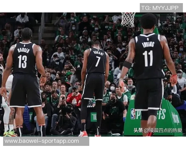 加兰复出展现强大火力半场8中4砍下18分并贡献3助攻罚球全中