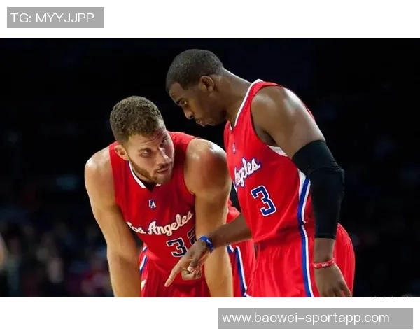 快船季前赛对阵广州龙狮比尔因膝伤缺席其他球员全力出战 快船季前赛对阵广州龙狮比尔因膝伤缺席其他球员全力出战