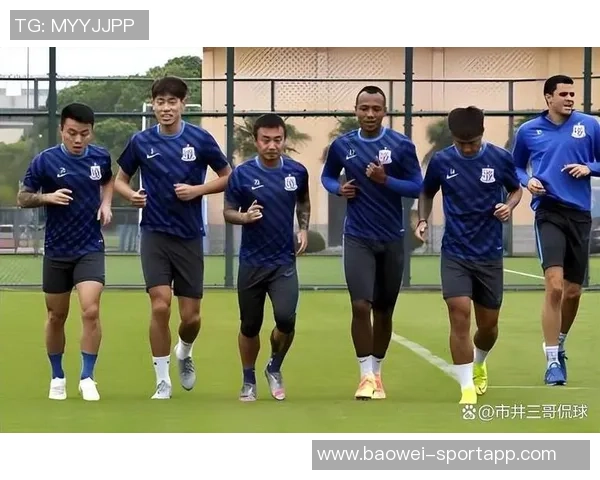 深圳艺品高对决吴川青年利物浦传奇赫斯基亲临广东省超级决赛现场