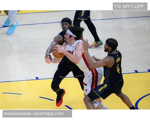 媒体人分析NBA进攻趋势认为简单战术更易取胜勇士传切战术遭对手破解